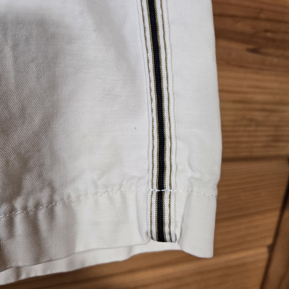 Gap Womens Chino Shorts Cream 100% Cotton Stripe Accent Size 14 Preppy Summer - Picture 3 of 6